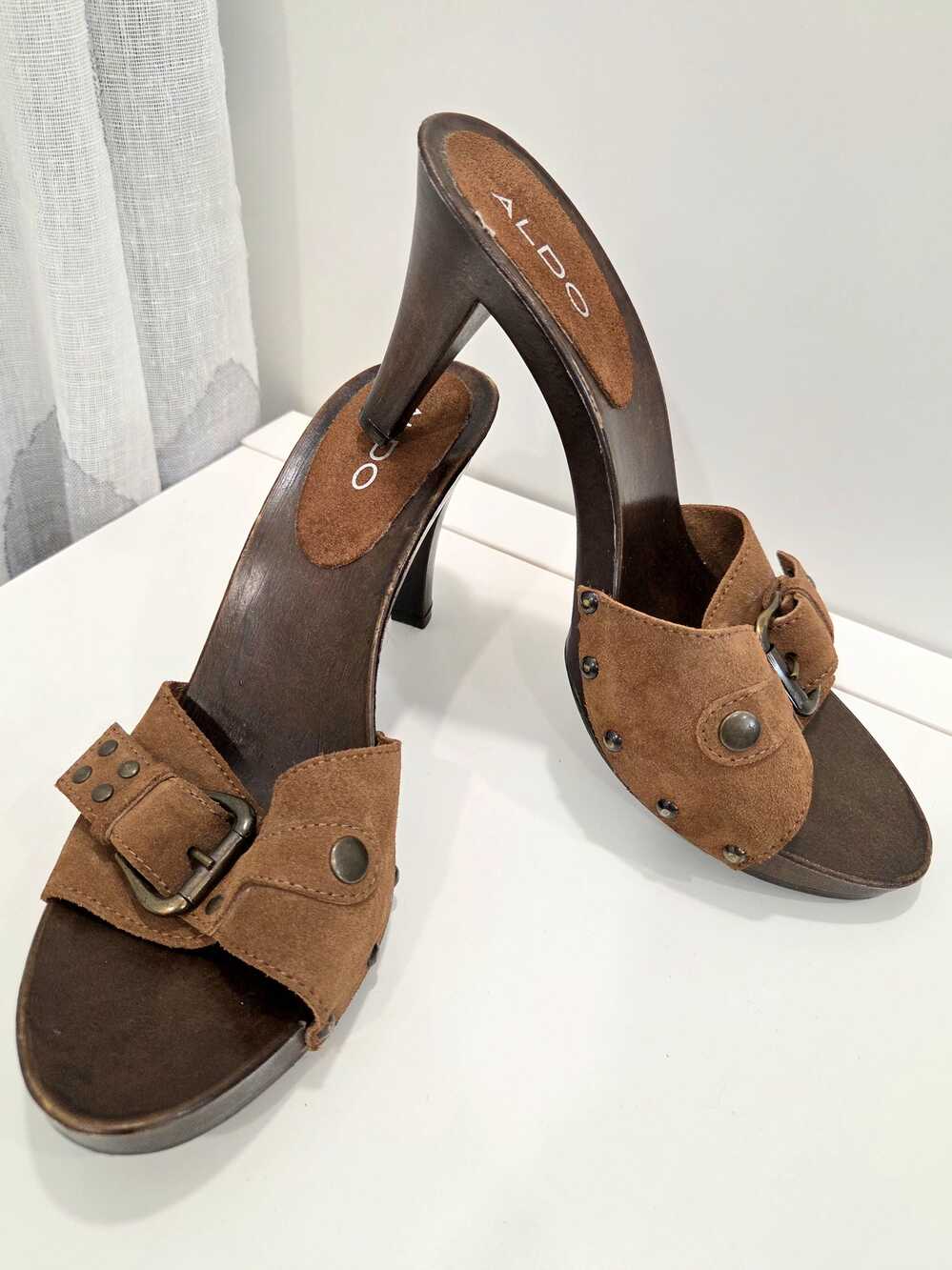 Vintage Y2K Aldo heeled clogs, brown suede studded mules, size 40 (9)
